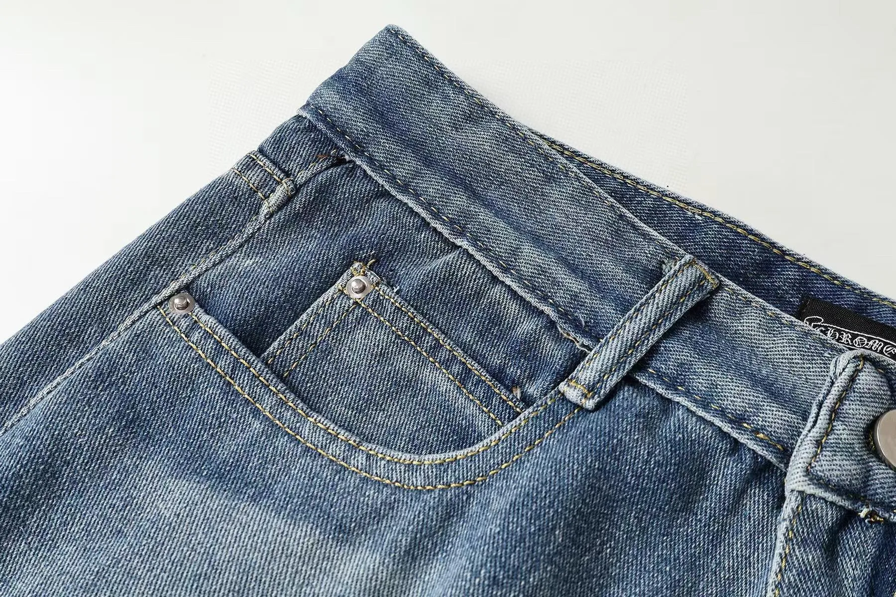P270 Chrome Hearts/Chrome Hearts Classic Color Leather Cross Washed Color Fabric Unisex Denim Trousers Color: Picture Color Code Number: 28-36